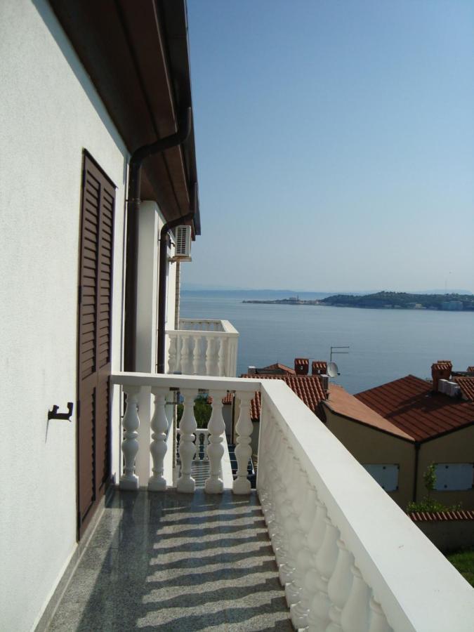 Apartman Carmen Crveni Vrh Exterior photo