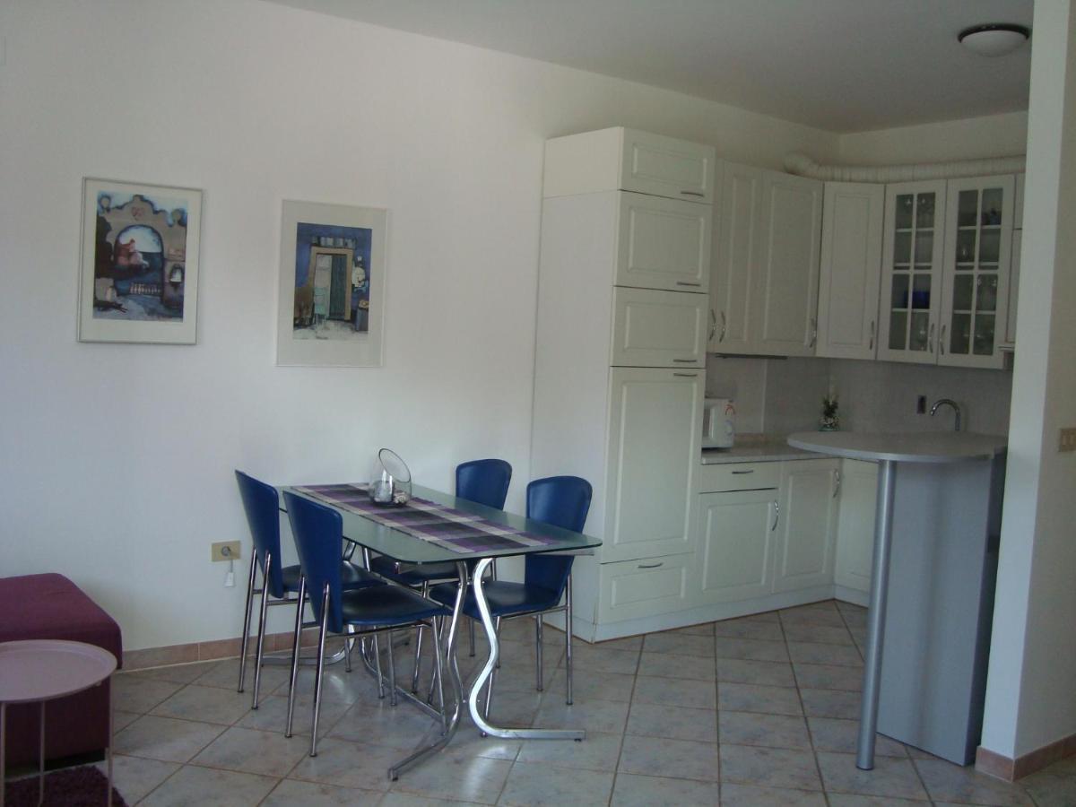 Apartman Carmen Crveni Vrh Exterior photo